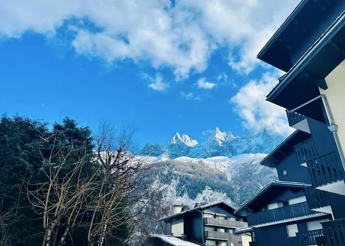 Mont-blanc View Skiing Parking Chamonix